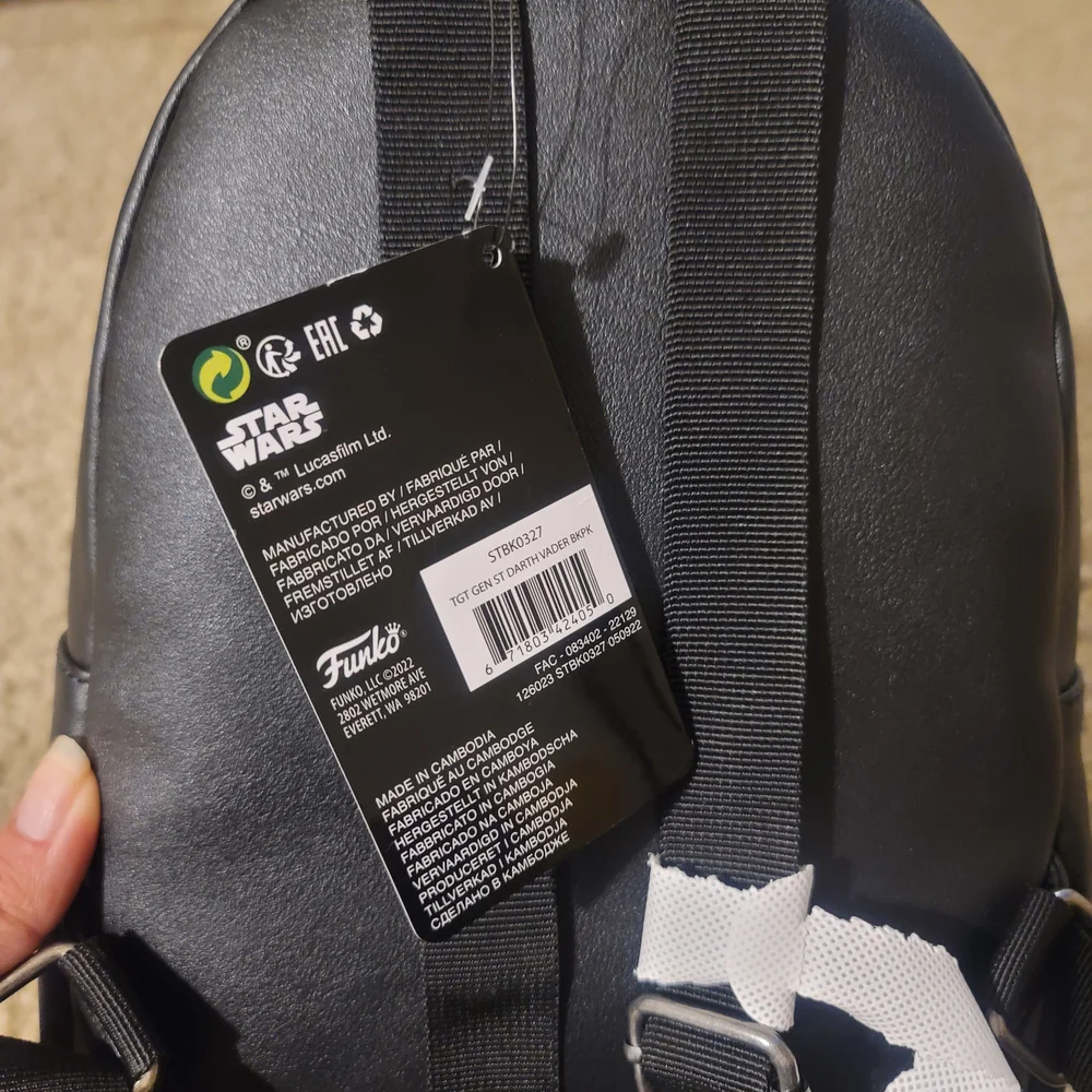 Funko Pop! Star Wars Darth Vader Black Mini Backpack - Picture 4 of 5